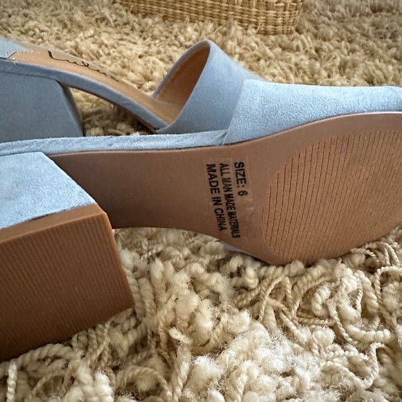 Lulus heels - Picture 3 of 4